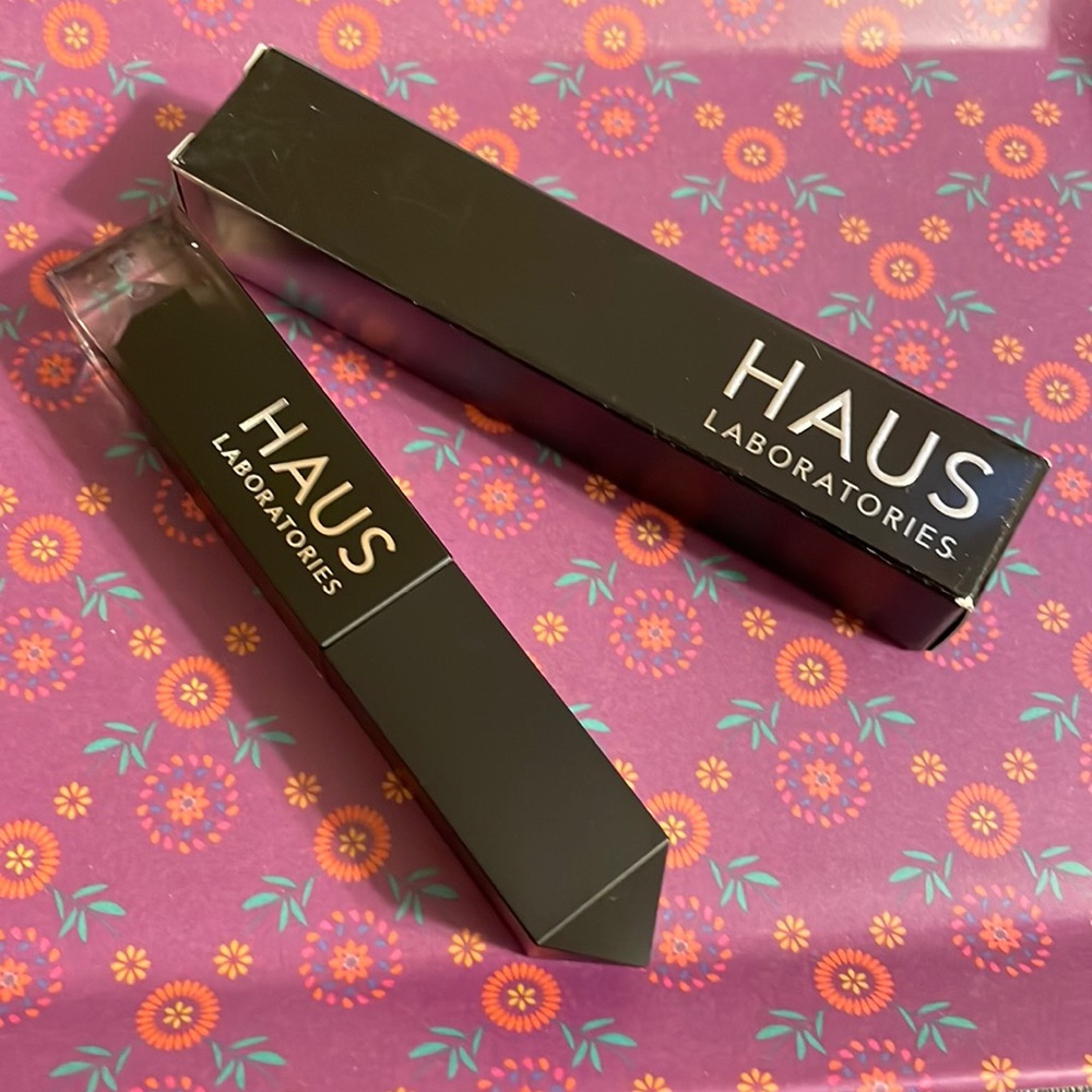 Haus laboratories All over liquid shimmer powder “Chained Ballerina” BNIB